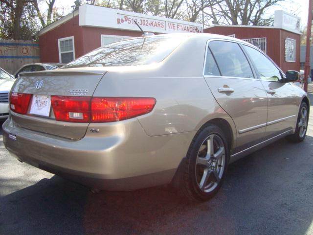 Honda Accord 2005 photo 3