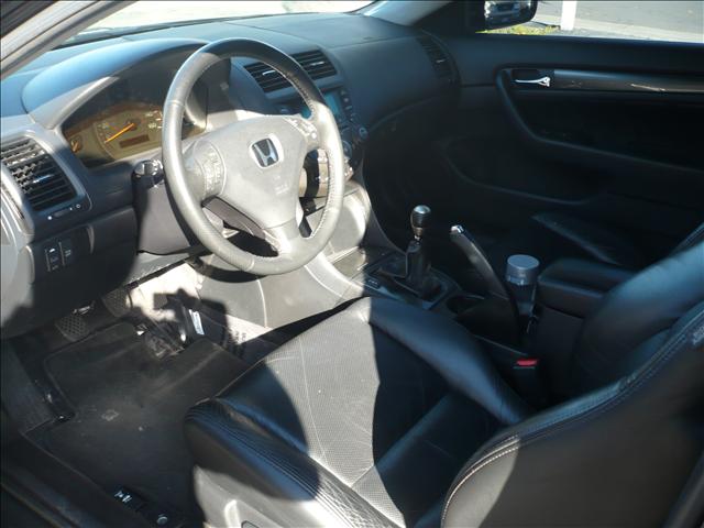Honda Accord 2005 photo 3