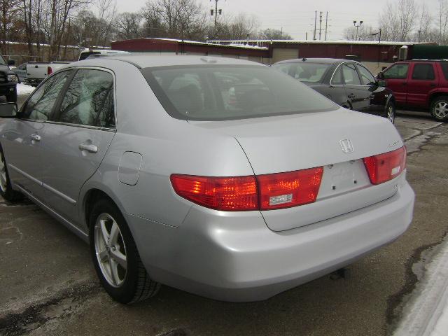 Honda Accord 2005 photo 1
