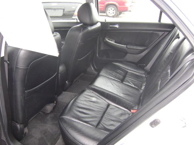 Honda Accord 2005 photo 4