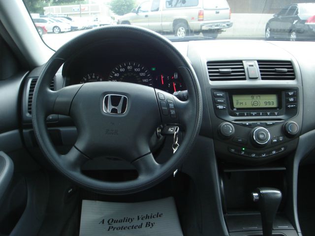 Honda Accord 2005 photo 1