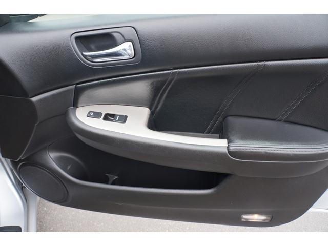 Honda Accord 2005 photo 16