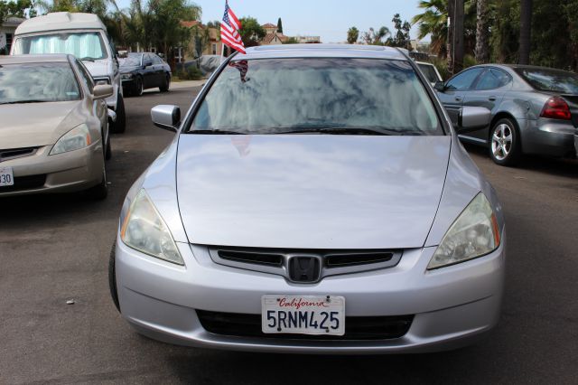 Honda Accord 2005 photo 4