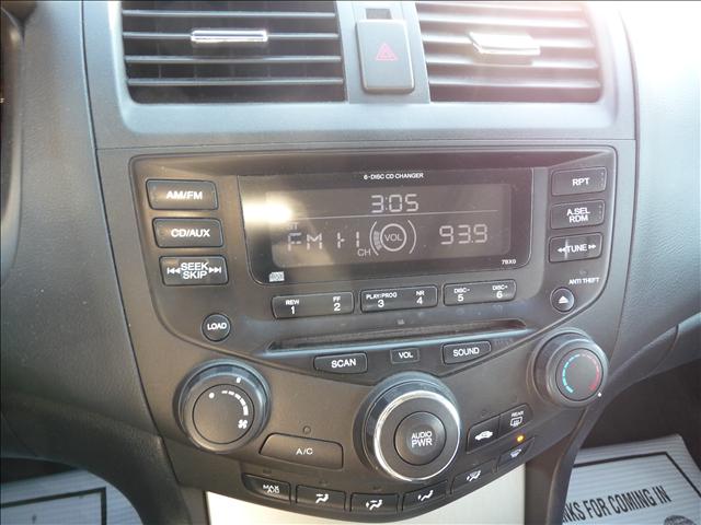 Honda Accord 2005 photo 4