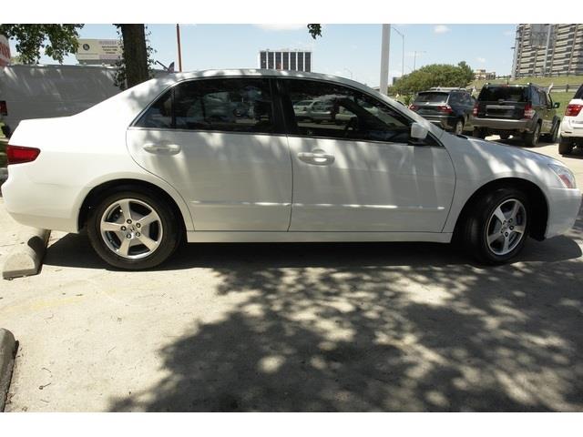 Honda Accord 2005 photo 1