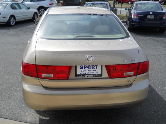 Honda Accord 2005 photo 4