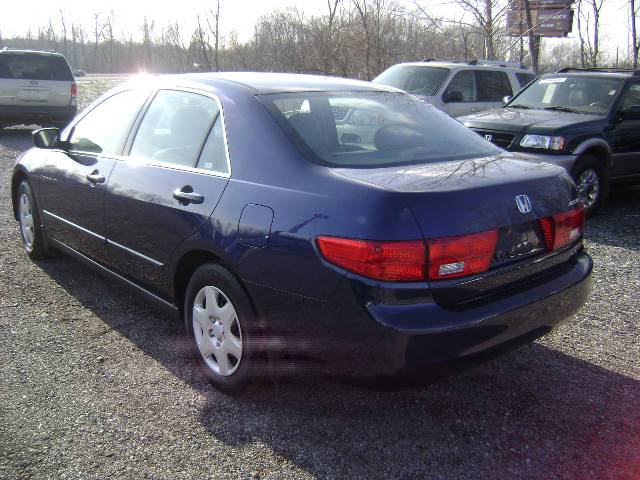 Honda Accord 2005 photo 2