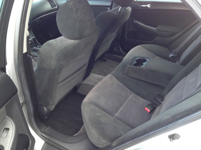 Honda Accord 2005 photo 15