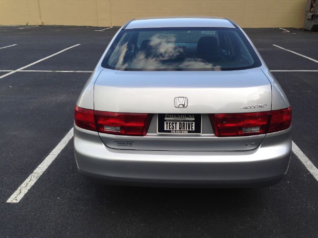 Honda Accord 2005 photo 19
