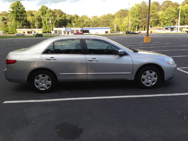 Honda Accord 2005 photo 24