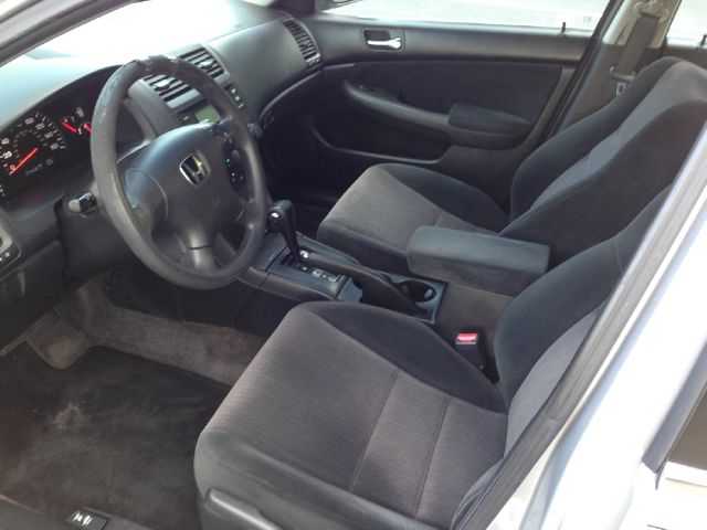 Honda Accord 2005 photo 9