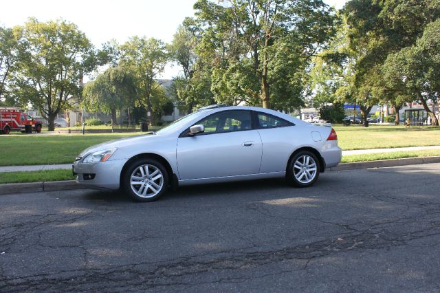 Honda Accord 2005 photo 1