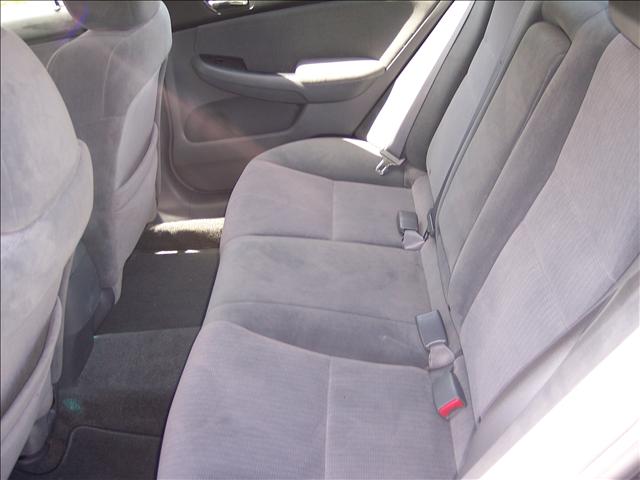 Honda Accord 2005 photo 4