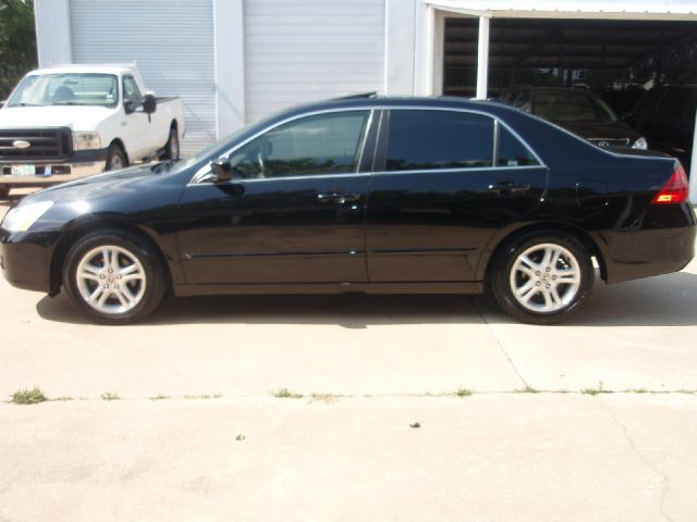 Honda Accord 2006 photo 18