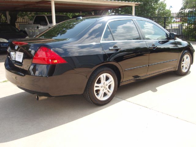 Honda Accord 2006 photo 28