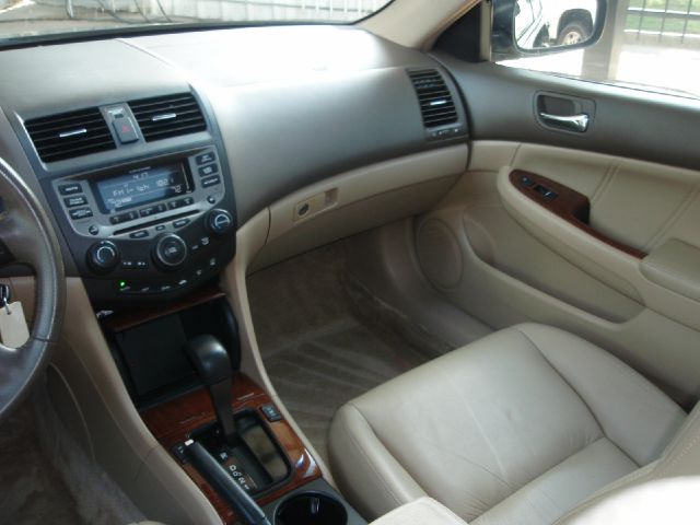 Honda Accord 2006 photo 33