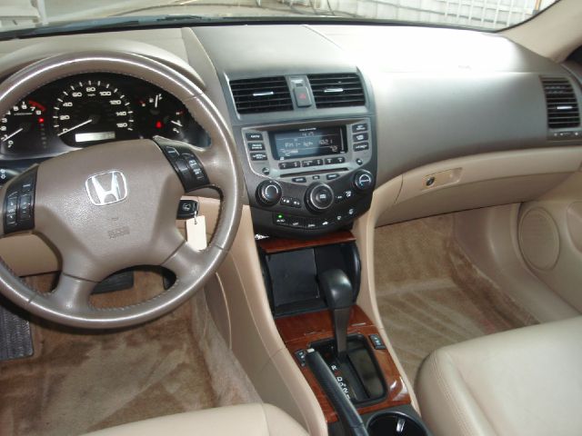Honda Accord 2006 photo 34