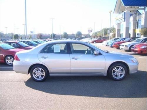 Honda Accord 2006 photo 2