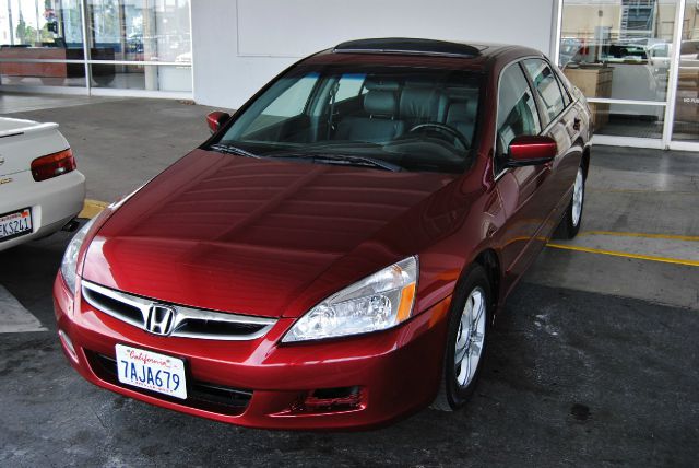 Honda Accord 2006 photo 1
