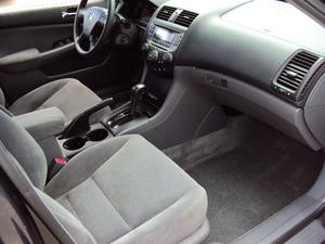 Honda Accord 2dr Reg Cab 120.5 WB Sedan