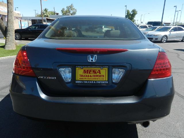 Honda Accord 2006 photo 4