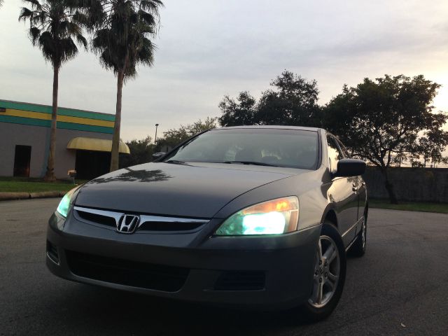 Honda Accord 2006 photo 2