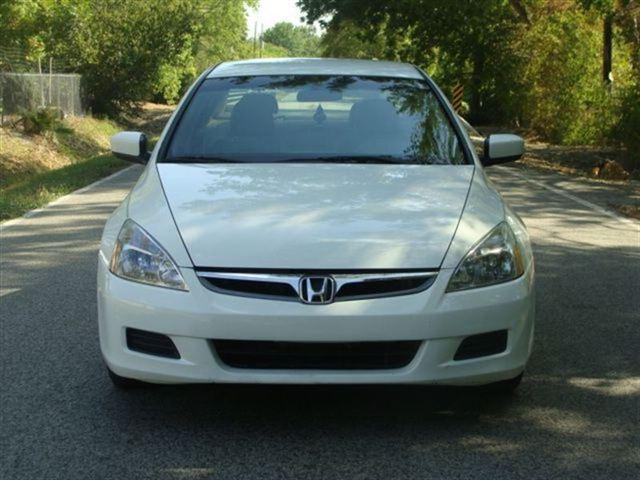 Honda Accord 2006 photo 4