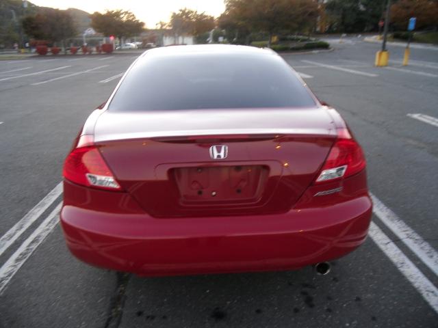 Honda Accord 2006 photo 4