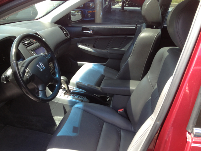 Honda Accord 2006 photo 2