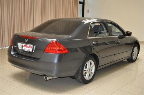 Honda Accord 2006 photo 2