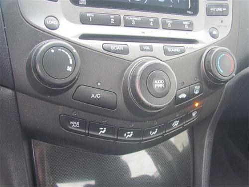 Honda Accord 2006 photo 3