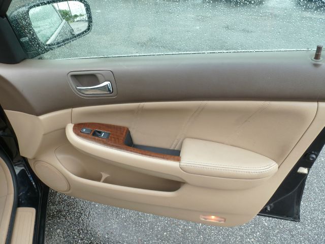 Honda Accord 2006 photo 10