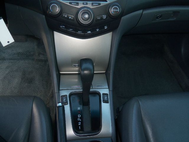 Honda Accord 2006 photo 10