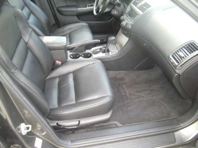 Honda Accord 2006 photo 13