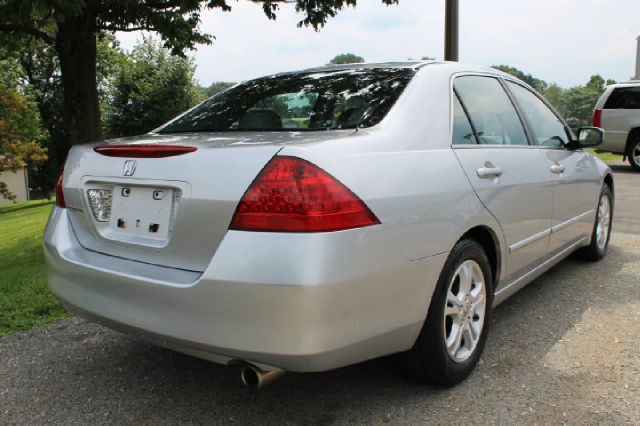 Honda Accord 2006 photo 3