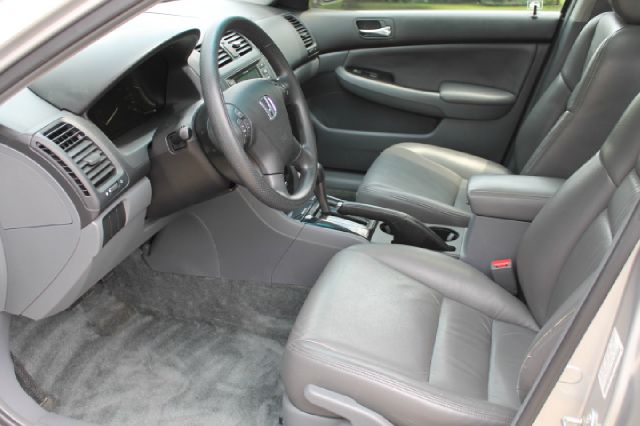 Honda Accord 2006 photo 4