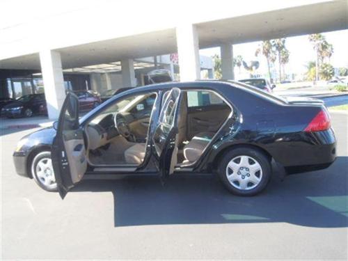 Honda Accord 2006 photo 2