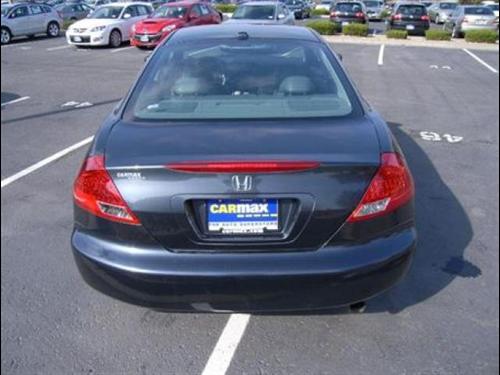 Honda Accord 2006 photo 2