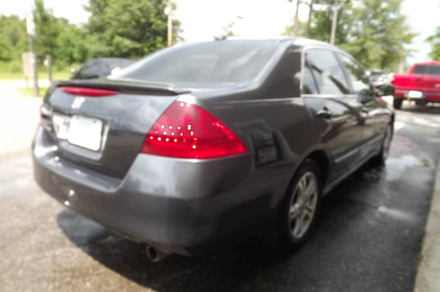 Honda Accord 2006 photo 2