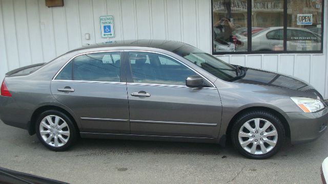 Honda Accord 2006 photo 2