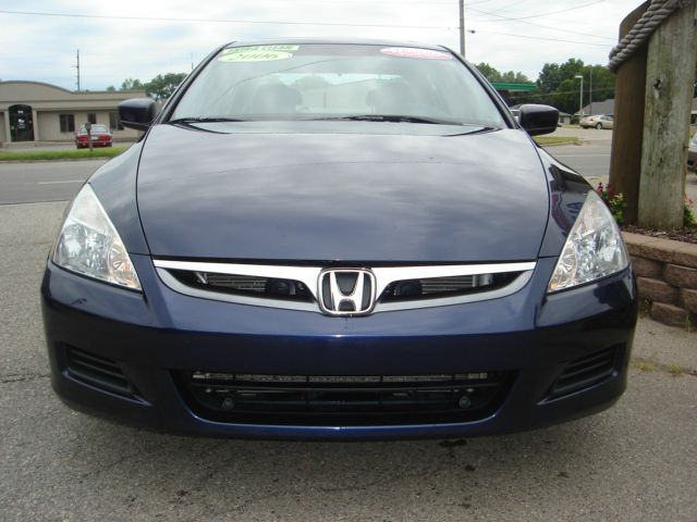 Honda Accord LS 2WD Sedan