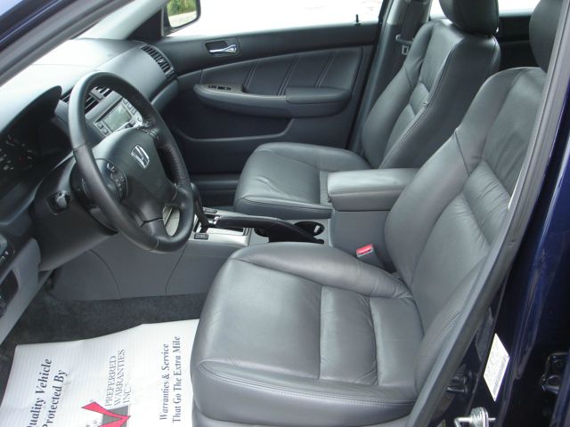 Honda Accord 2006 photo 2