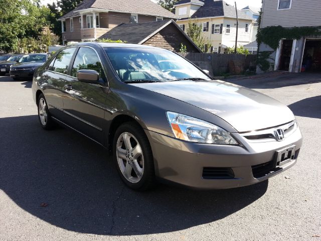 Honda Accord 2006 photo 2