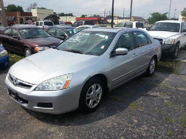 Honda Accord 2006 photo 2