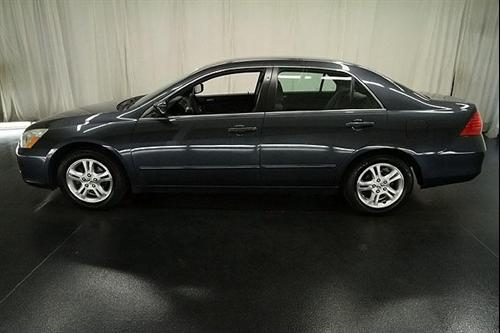 Honda Accord 2006 photo 2