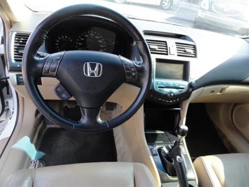 Honda Accord 2006 photo 2