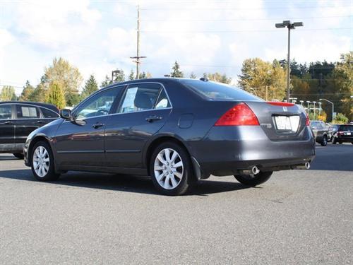 Honda Accord 2006 photo 2