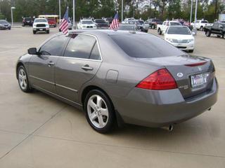 Honda Accord 2006 photo 1