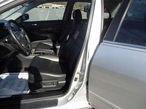 Honda Accord 2006 photo 2