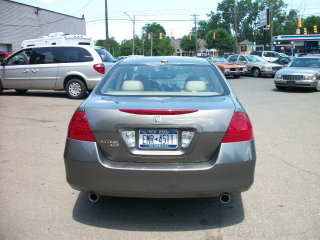 Honda Accord 2006 photo 1
